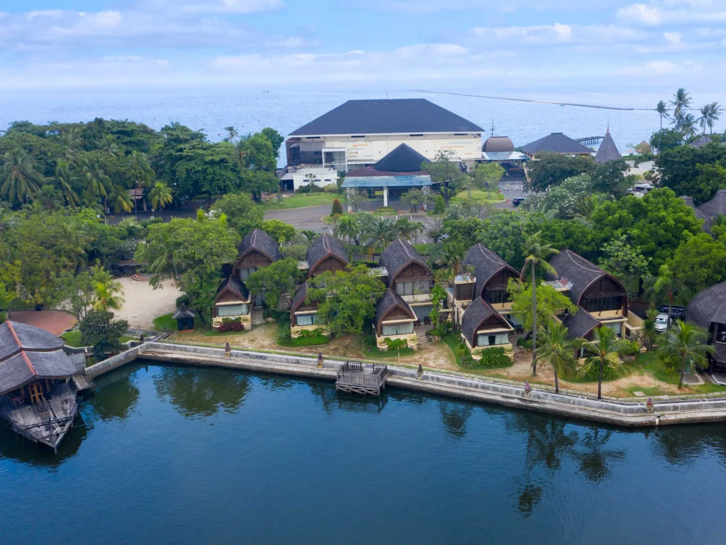 Putri Duyung Cottage Ancol dengan pemandangan tepi pantai untuk outbound perusahaan di Jakarta